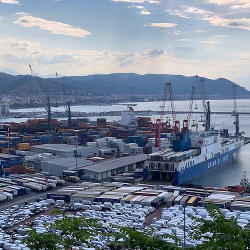 Cetara dice no all’ampliamento del porto di Salerno: A rischio l’equilibrio ambientale della Costiera