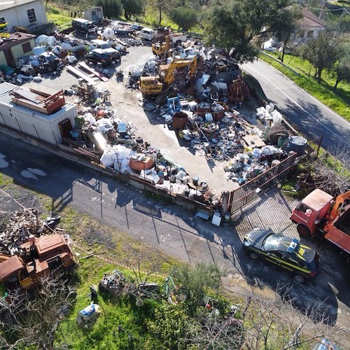 Discarica abusiva a cielo aperto nel Parco Nazionale del Cilento e Vallo di Diano: sequestrata