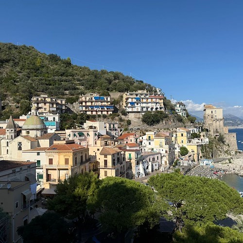 Il Consiglio Comunale di Cetara si oppone all'ampliamento del porto di Salerno
