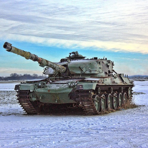 Tank<br />&copy; Foto di Michael Drummond da Pixabay