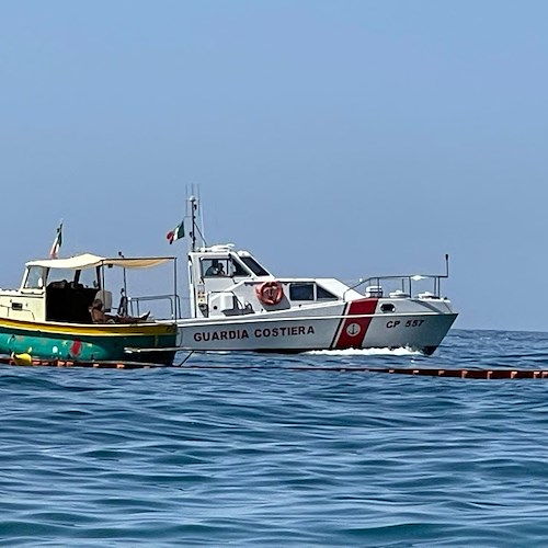 Malore in barca a Palinuro, ambulanza arriva senza medico rianimatore: dottoressa in vacanza evita il peggio 