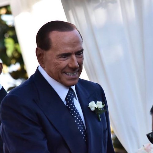 Nel 2017 l’ultima visita di Berlusconi a Ravello: «Vinceremo noi le elezioni!». E così fu…