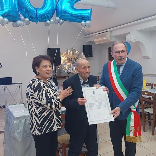 Pompei città longeva: festa per i 102 anni di Enrico Veropalumbo<br />&copy; Sindaco Carmine Lo Sapio