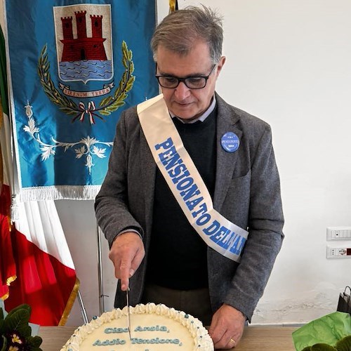 Positano, dopo 36 anni di servizio il dirigente dell’area amministrativa Luigi Calza va in pensione