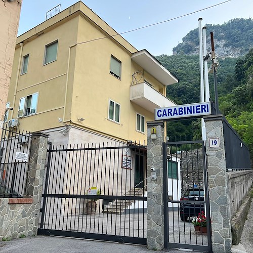 Prova a introdursi in due abitazioni ad Amalfi, arrestato per tentato furto