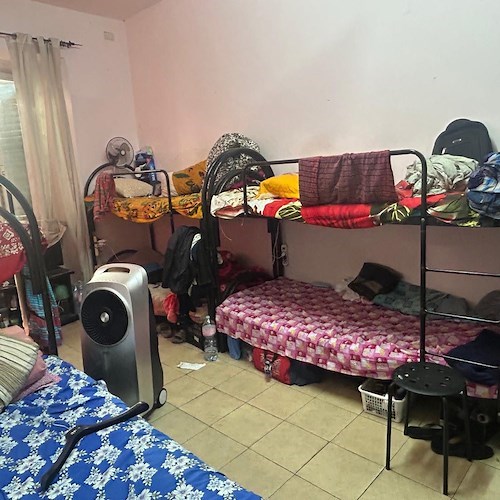 Roma, scoperto B&B abusivo trasformato in dormitorio clandestino