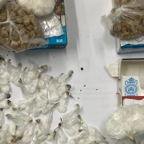 Salerno, arrestato spacciatore con cocaina ed eroina