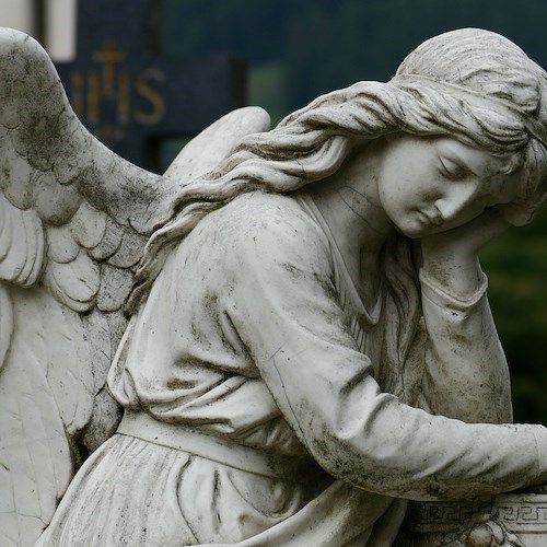 San Giorgio a Cremano, folla commossa per l'ultimo saluto a Fulvio Filace. La madre: "Era il figlio che ogni madre desidera"