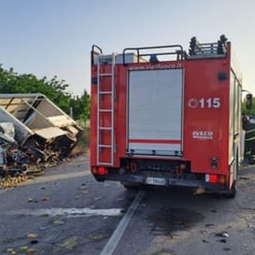 Scontro tra auto e camion nel Casertano, perde la vita un 32enne