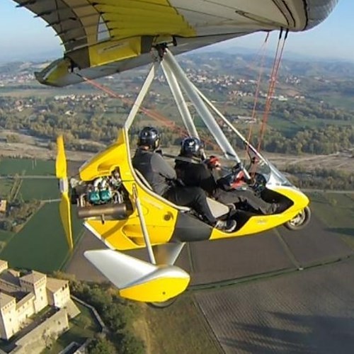 Deltaplano a motore<br />&copy; Daniele Friggeri ·