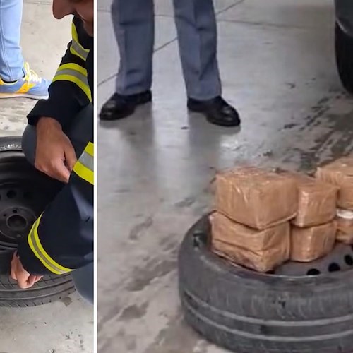 Viaggiava in auto con 56 panetti di hashish, alcuni erano nascosti nella ruota di scorta: arrestato 49enne nel salernitano
