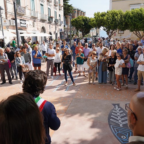 Vietri Sul Mare, inaugurata questa mattina Piazza Amendola. Il sindaco De Simone: «Grande l'attesa, immensa la soddisfazione» /foto