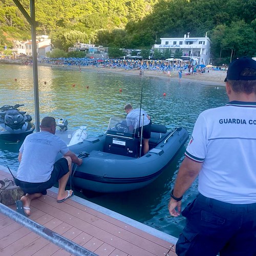 Yacht al largo di Capri perde tender da 60mila euro: ritrovato a Palinuro 